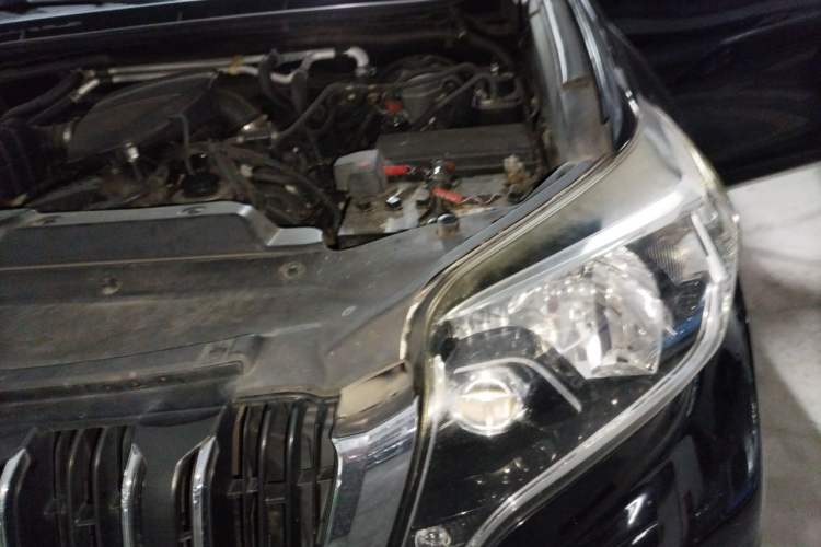 Used Toyota Prado 2015 2.7L Automatic Luxury Edition Engine Bay Left
