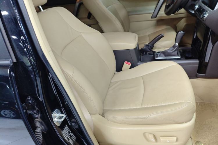Used Toyota Prado 2015 2.7L TXL Middle East Version Right Front Seat