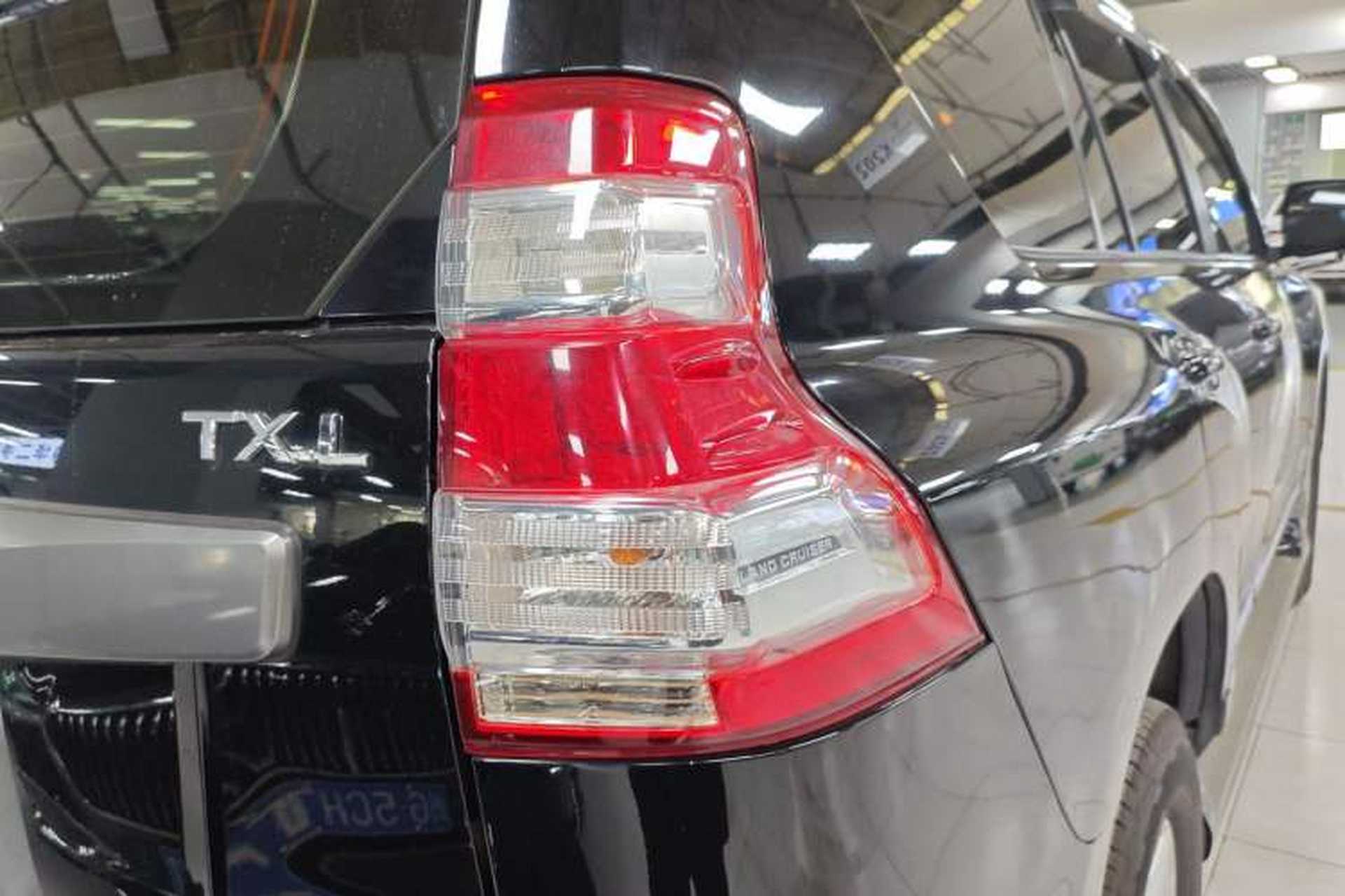 Used Toyota Prado 2015 2.7L TXL Middle East Version Right Rear Taillight