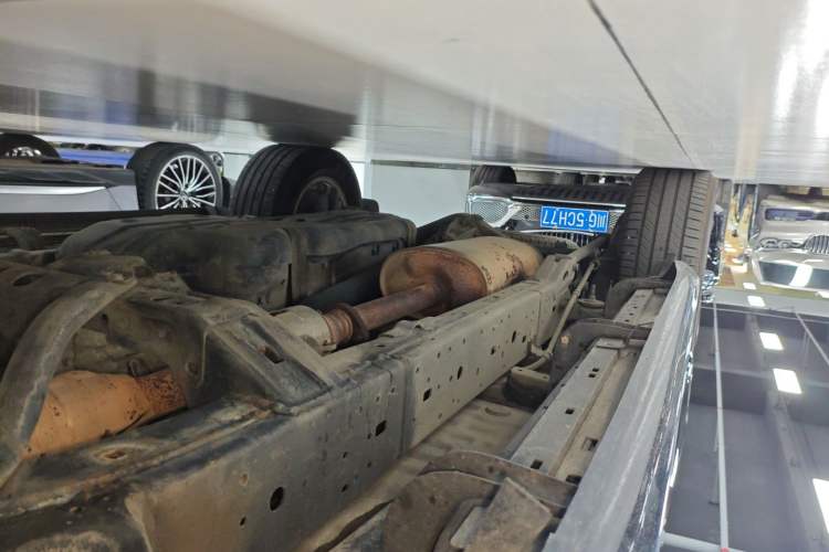 Used Toyota Prado 2015 2.7L TXL Middle East Version Right Side Sill