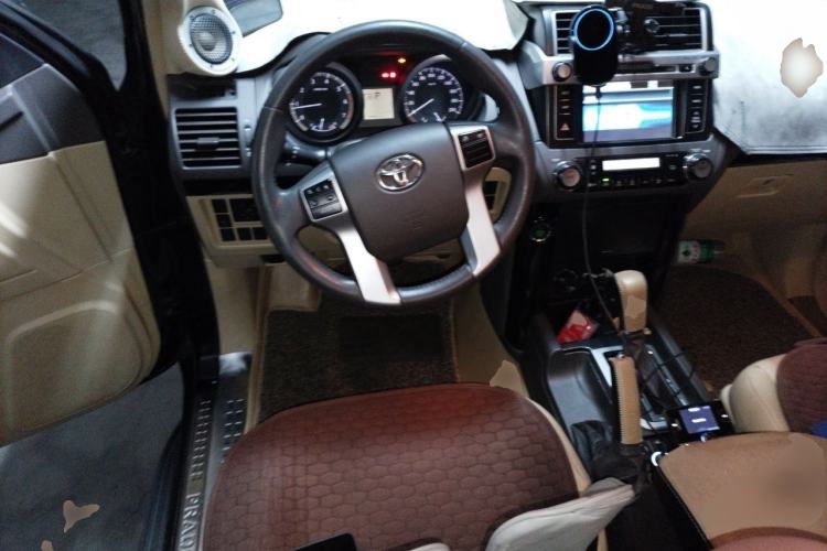 Used Toyota Prado 2015 2.7L Automatic Luxury Edition Steering Wheel