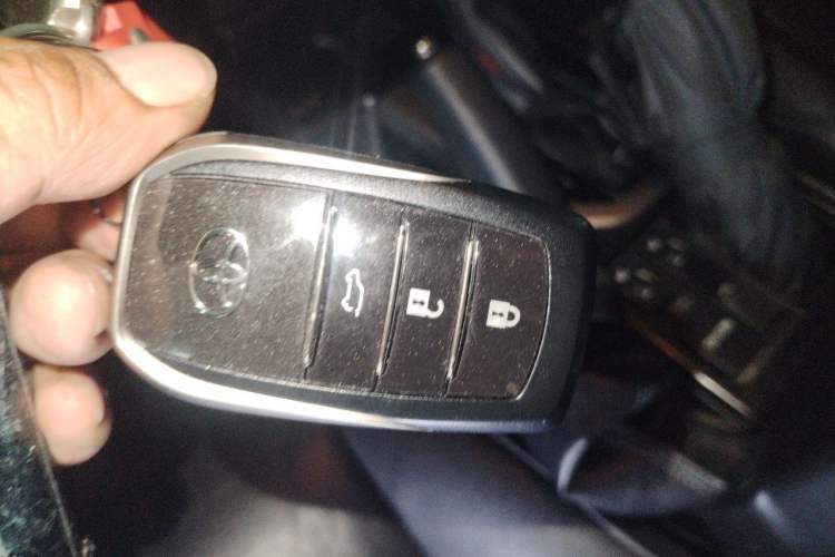 Used Toyota Prado 2015 2.7L Automatic Standard Edition Vehicle Key