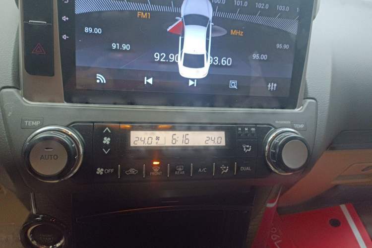 Used Toyota Prado 2015 2.7L Automatic Standard Edition Audio And AC Panel
