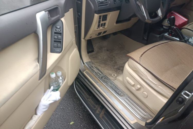 Used Toyota Prado 2015 2.7L Automatic Standard Edition Driver Seat