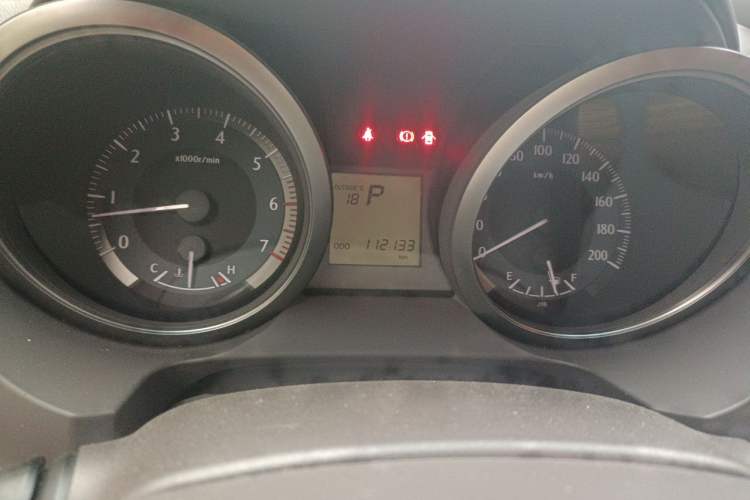 Used Toyota Prado 2015 2.7L Automatic Standard Edition Odometer Close Up