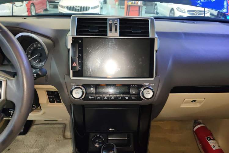 Used Toyota Prado 2015 2.7L Parallel Import Audio And AC Panel