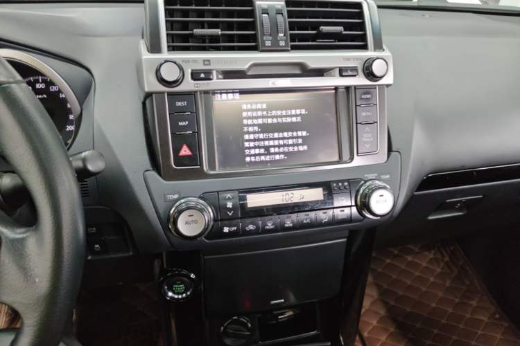 Used Toyota Prado 2015 2.7L Automatic Luxury Edition Audio And AC Panel