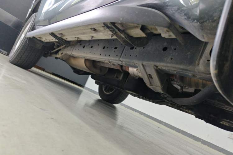 Used Toyota Prado 2015 2.7L Automatic Luxury Edition Chassis Front Right