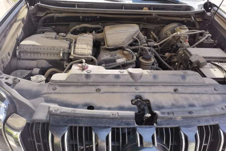 Used Toyota Prado  Engine Bay