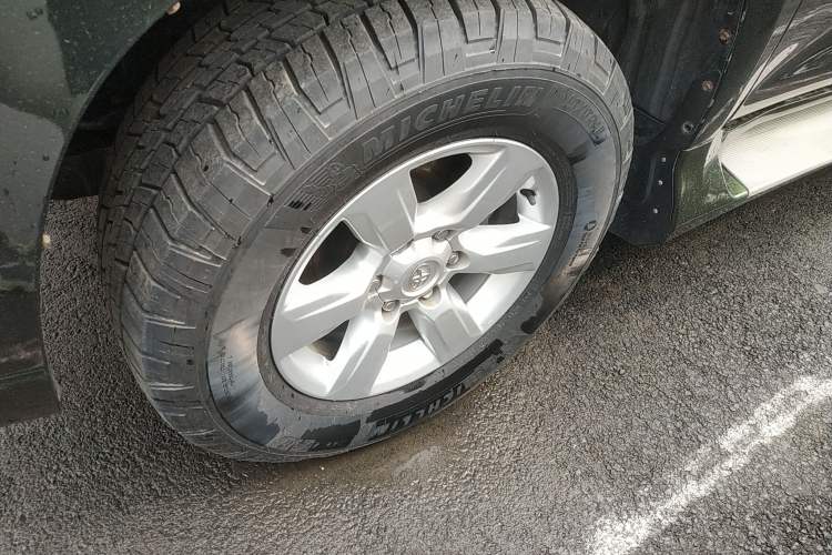 Used Toyota Prado 2015 2.7L Automatic Standard Edition Exterior 4