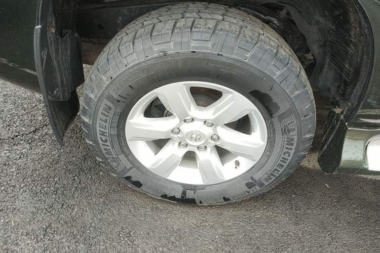 Used Toyota Prado 2015 2.7L Automatic Standard Edition Exterior 5