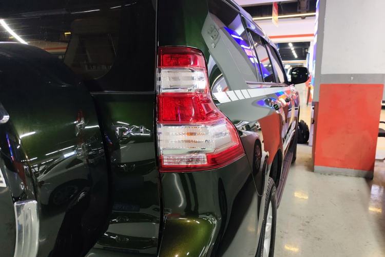 Used Toyota Prado 2015 2.7L Parallel Import Exterior 6