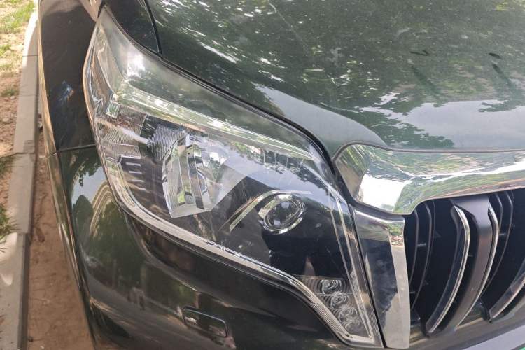 Used Toyota Prado  Right Front Headlight