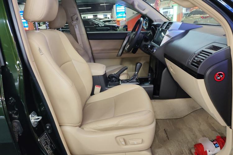 Used Toyota Prado 2015 2.7L Parallel Import Right Front Seat