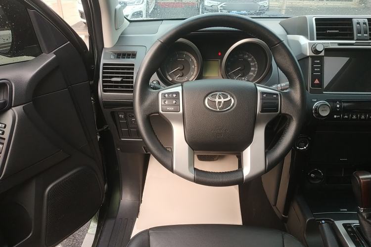 Used Toyota Prado 2015 2.7L Automatic Standard Edition Steering Wheel