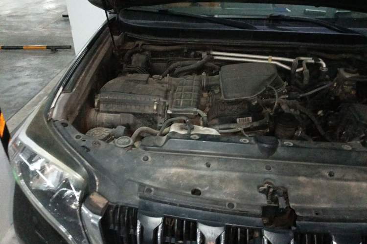 Used Toyota Prado 2015 2.7L Automatic Luxury Edition Engine Bay Right