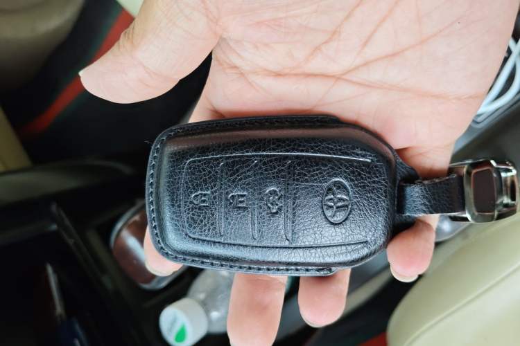 Used Toyota Prado 2015 2.7L Automatic Standard Edition Vehicle Key