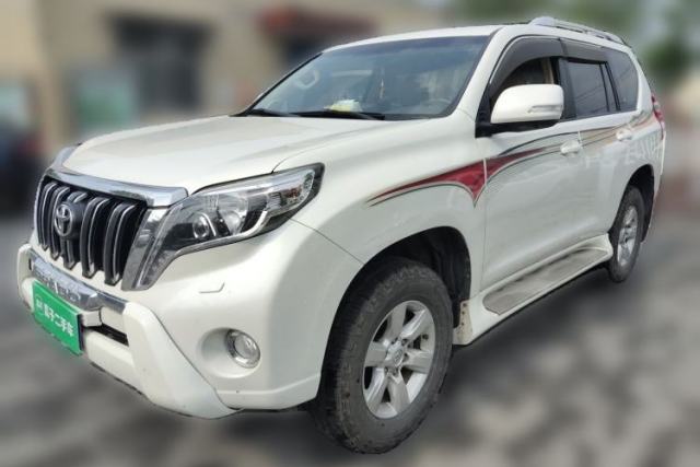 Used Toyota Prado Dominating 2.7 automatic 7-seater with a rear-mounted spare tire
