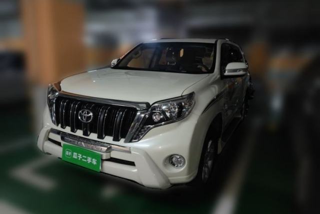 Toyota Prado Toyota Prado, 4.0L, automatic, seven seats, gasoline (parallel import) مستعملة