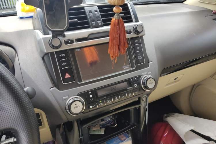 Used Toyota Prado  Audio And AC Panel
