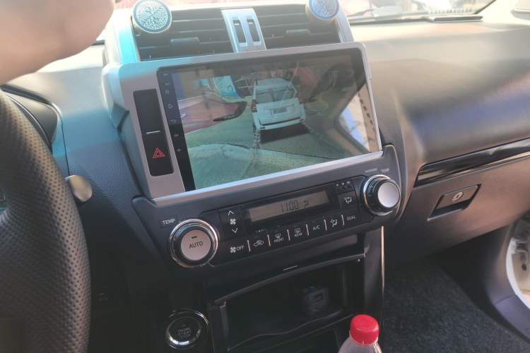 Used Toyota Prado 2015 2.7L Automatic Standard Edition Audio And AC Panel