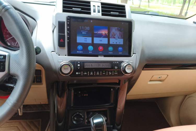 Used Toyota Prado 2015 2.7L 4x4 Gasoline Version 7 Seats U.S. Specification Audio And AC Panel