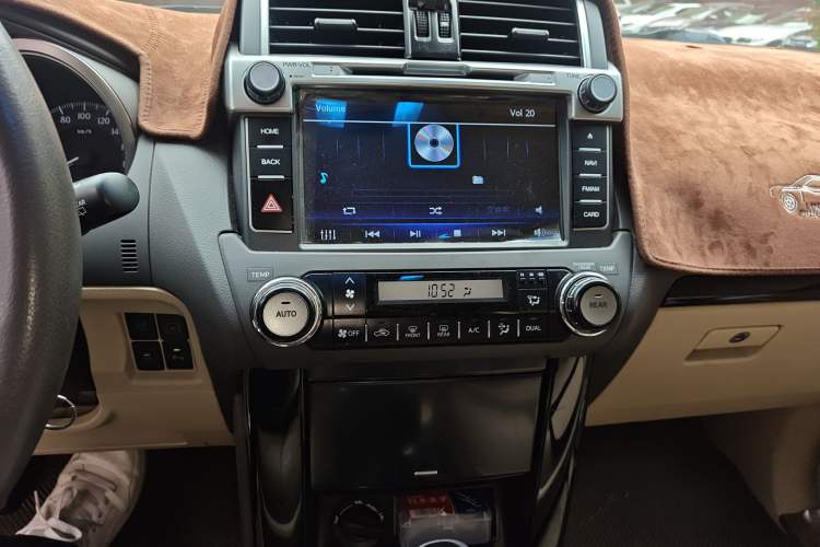 Used Toyota Prado 2015 2.7L TXL Middle East Version Audio And AC Panel