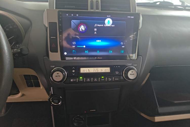 Used Toyota Prado 2015 2.7L Automatic Luxury Edition Audio And AC Panel