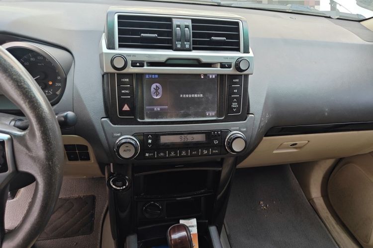 Used Toyota Prado 2015 2.7L Automatic Standard Edition Audio And AC Panel