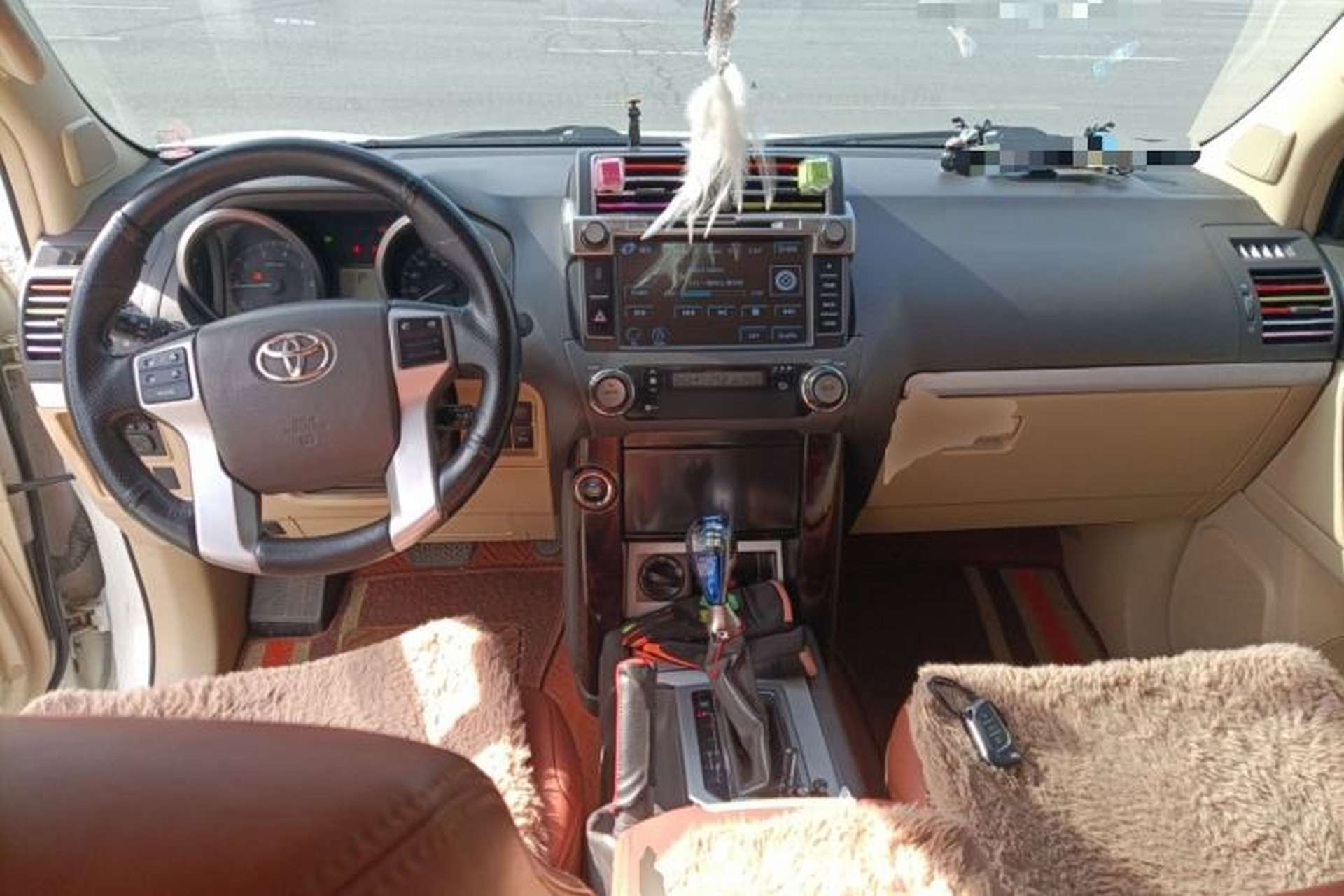 Used Toyota Prado  Center Console