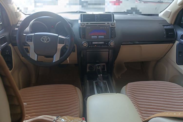 Used Toyota Prado 2015 2.7L TXL Middle East Version Center Console