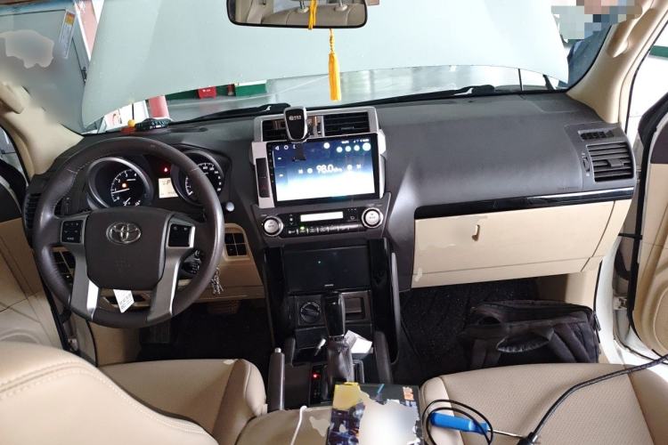 Used Toyota Prado 2015 2.7L Parallel Import Center Console