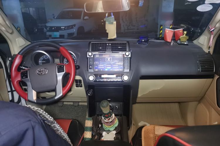 Used Toyota Prado 2015 2.7L Manual Transmission Center Console