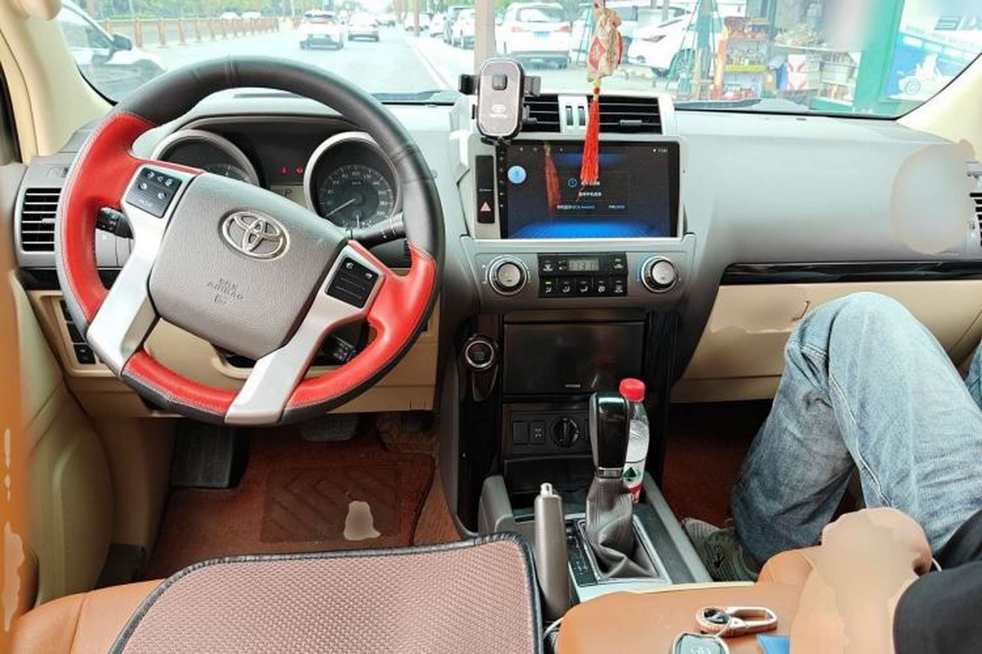 Used Toyota Prado  Center Console
