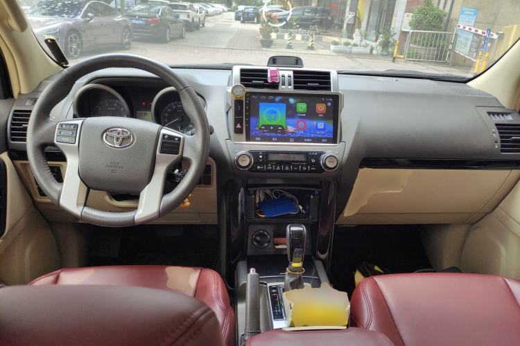 Used Toyota Prado  Center Console