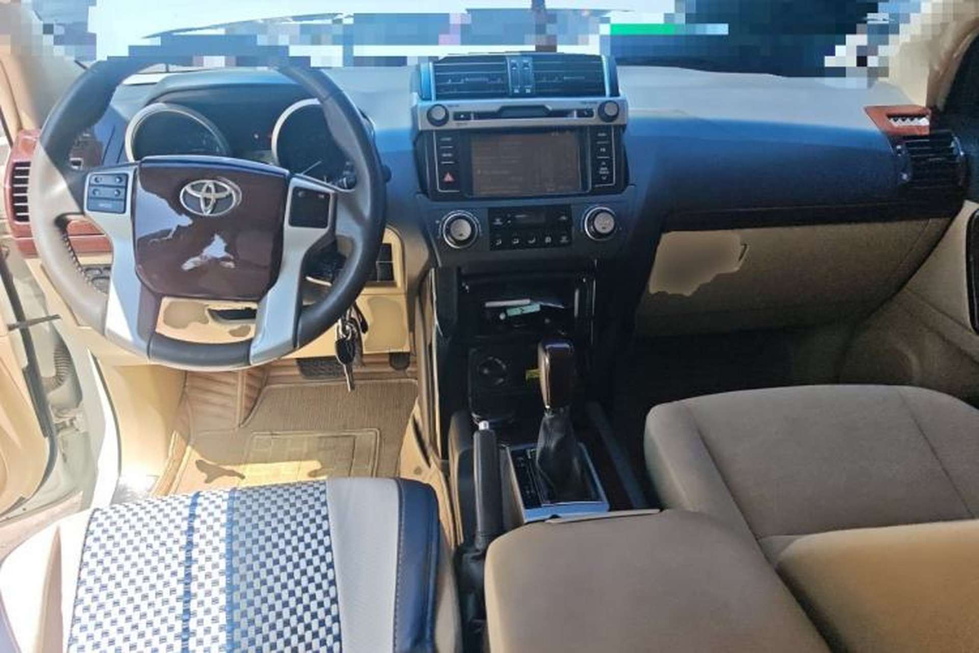 Used Toyota Prado  Center Console