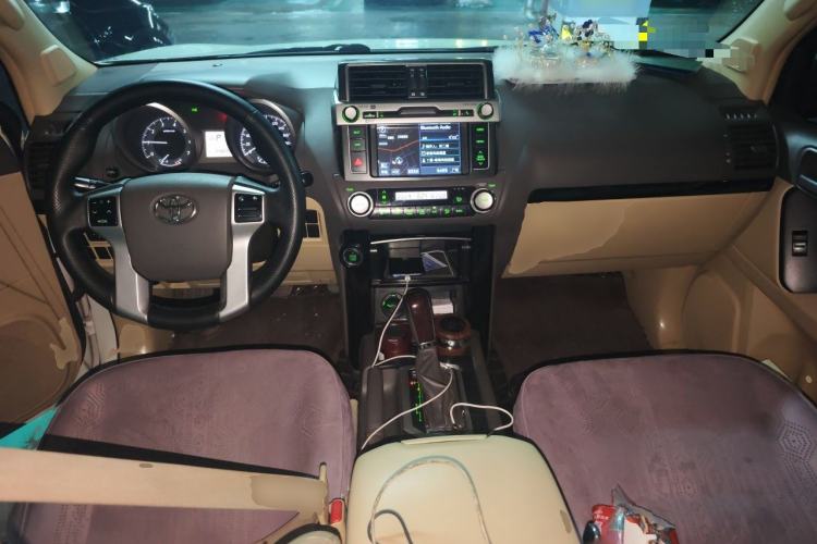 Used Toyota Prado 2015 2.7L Automatic Luxury Edition Center Console