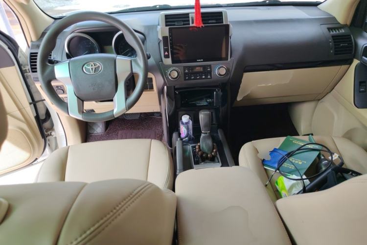 Used Toyota Prado 2015 2.7L Parallel Import Center Console