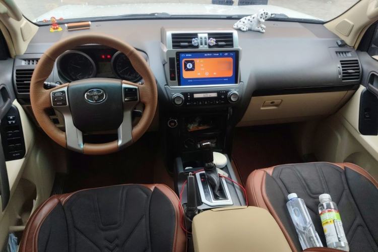 Used Toyota Prado  Center Console