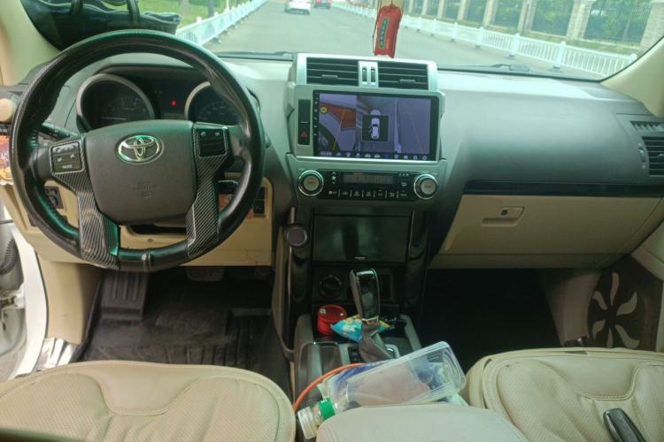 Used Toyota Prado  Center Console