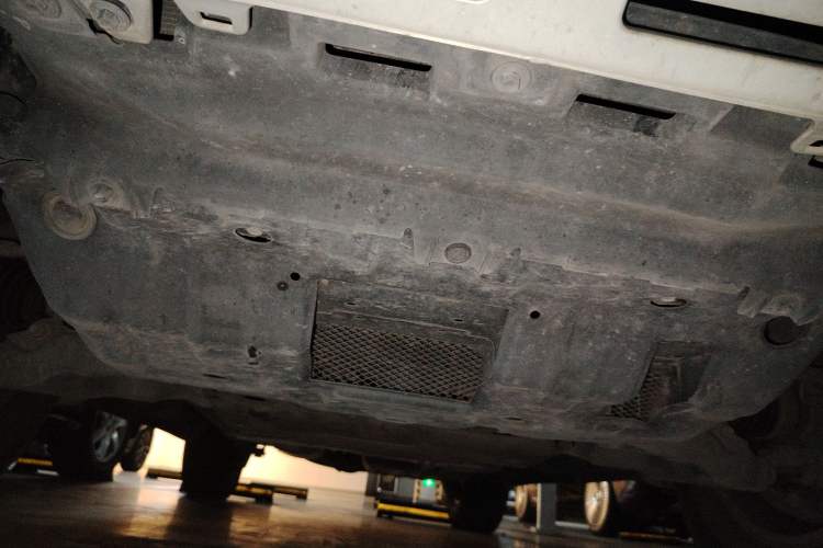 Used Toyota Prado 2015 2.7L TXL Middle East Version Chassis Front