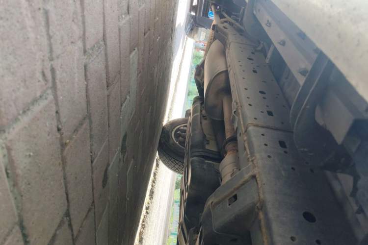 Used Toyota Prado 2015 2.7L Automatic Standard Edition Chassis Front Right