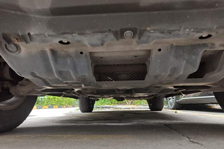 Used Toyota Prado 2015 2.7L TXL Middle East Version Chassis Front