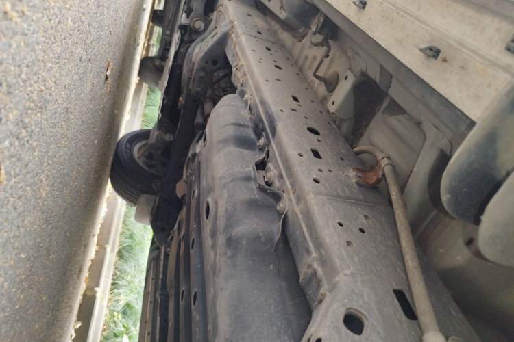 Used Toyota Prado 2015 2.7L Automatic Standard Edition Chassis Rear Left