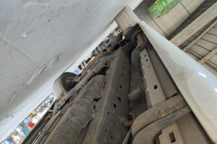 Used Toyota Prado 2015 2.7L Automatic Standard Edition Chassis Rear Left