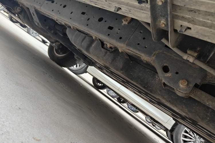 Used Toyota Prado 2015 2.7L Automatic Standard Edition Chassis Rear Left