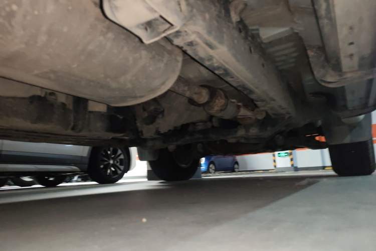Used Toyota Prado 2015 2.7L Automatic Standard Edition Chassis Rear Right