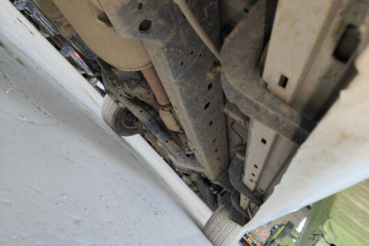 Used Toyota Prado 2015 2.7L Automatic Standard Edition Chassis Rear Right