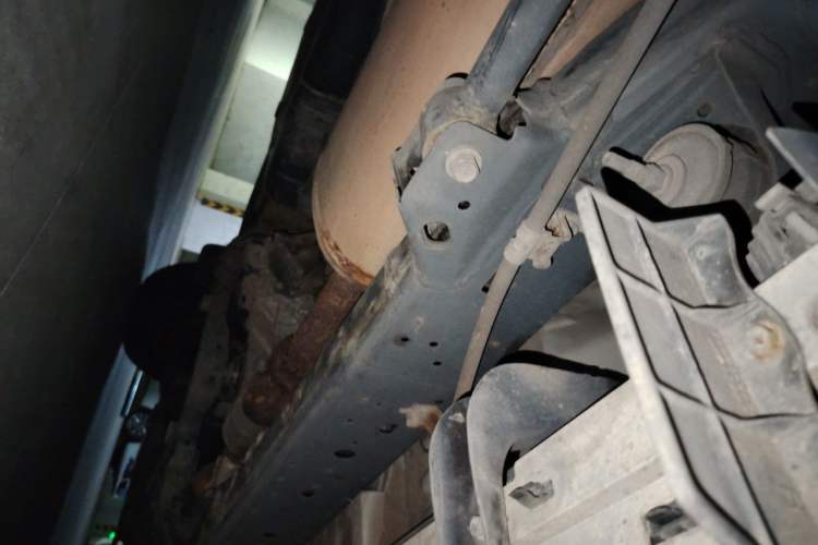 Used Toyota Prado 2015 2.7L Automatic Standard Edition Chassis Rear Right