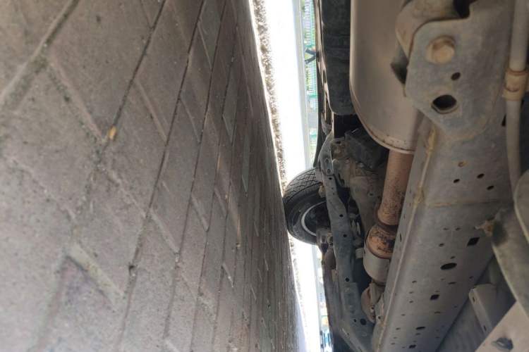Used Toyota Prado 2015 2.7L Automatic Standard Edition Chassis Rear Right